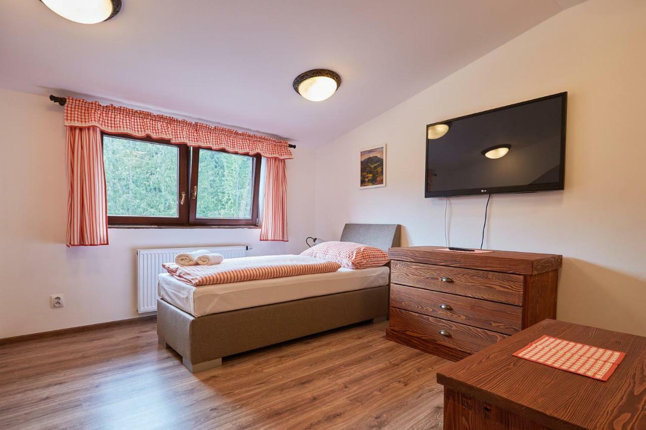 Wellness Hotel Ondrasuv Dvur Bila  Exterior photo